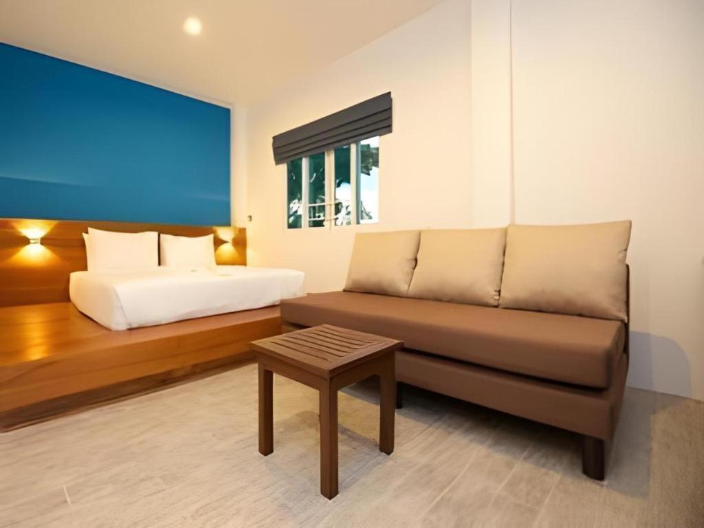 Thalassa Hotel Koh Tao Exterior photo